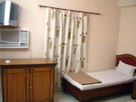 Hotel Prince Bodhgaya Bagian luar foto